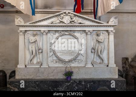 Samuel Greig (Samuil Karlovich Greig) sarcofago nella Cattedrale di Santa Maria a Tallinn, Estonia. Tomba dell'ufficiale di marina della Royal Navy 1758–1764 (lieutena Foto Stock