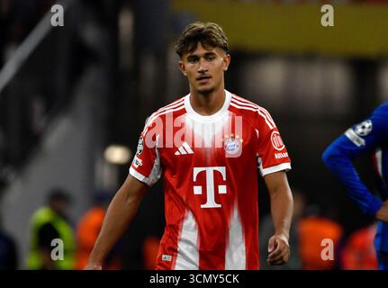 Monaco di Baviera, Germania. 18 settembre 2025. 17.09.2025, Allianz Arena, Monaco, Champions League, FC Bayern Monaco vs FC Chelsea, nella foto: Tom Bischof (Monaco) credito: dpa/Alamy Live News Foto Stock