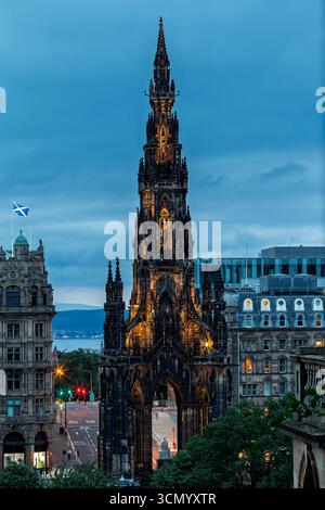 Scozia - Edimburgo - Monumento a Scott - omaggio gotico a Sir Walter Scott Foto Stock