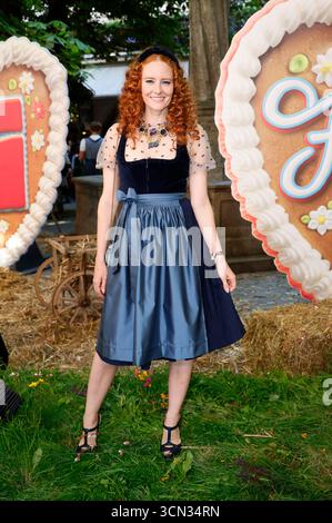 Barbara Meier bei der Ankunft zur ProSieben TV Show 'HeidiFest by Heidi Klum' im Hofbräuhaus München. München, 18.09.2025 Foto Stock