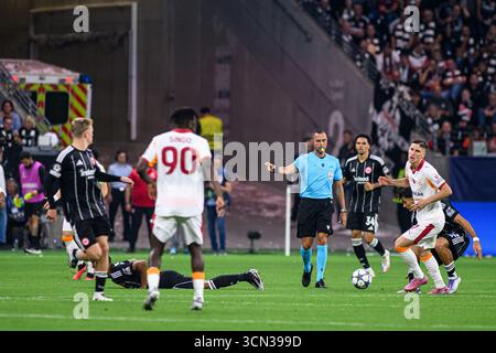 FRANCOFORTE, GERMANIA - 18 SETTEMBRE 2025: - La partita UEFA Champions League Eintracht Francoforte contro Galatasaray A.S. al Deutsche Bank Park. Foto Stock
