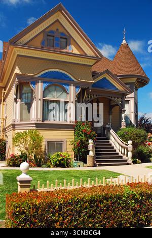 La casa vittoriana del famoso scrittore americano John Steinbeck si trova a Salinas, California Foto Stock