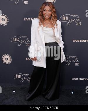 Los Angeles, Stati Uniti. 18 settembre 2025. Mona Scott-Young arriva al 5° Gala annuale della Black Music Action Coalition tenutosi al Beverly Hilton di Beverly Hills, CALIFORNIA, giovedì 18 settembre 2025. (Foto di Sthanlee B. Mirador/Sipa USA) credito: SIPA USA/Alamy Live News Foto Stock