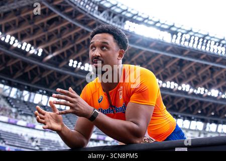 Tokyo, Giappone. 20 settembre 2025. TOKYO, GIAPPONE - 20 SETTEMBRE: Shaquille Emanuelson dei Paesi Bassi dopo aver gareggiato durante il lancio del disco maschile nell'ottavo giorno dei Campionati mondiali di atletica leggera di Tokyo 2025 al National Stadium il 20 settembre 2025 a Tokyo, Giappone. (Foto di Joris Verwijst/Agenzia BSR) credito: Agenzia BSR/Alamy Live News Foto Stock