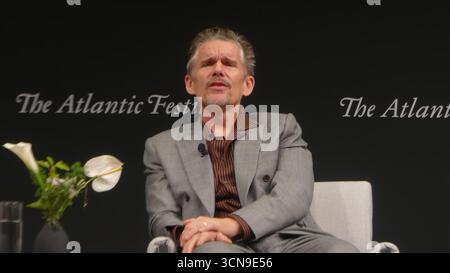 2025 Atlantic Festival, Perelman Performing Arts Center, 1 World Trade Center, 251 Fulton St., New York, NY 10007, USA. 19 settembre 2025. A-List Motion Picture Star Ethan Hawke appare al 2025 Atlantic Festival di New York, per discutere del suo nuovo film FX "The Lowdown". Crediti: ©Julia Mineeva/ EGBN News/Alamy Live News Foto Stock