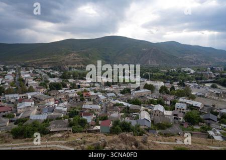 Gori, Georgia. 9 settembre 2025. Vista panoramica della città georgiana di Gori, conosciuta come il luogo di nascita del rivoluzionario comunista e di Sovie Foto Stock