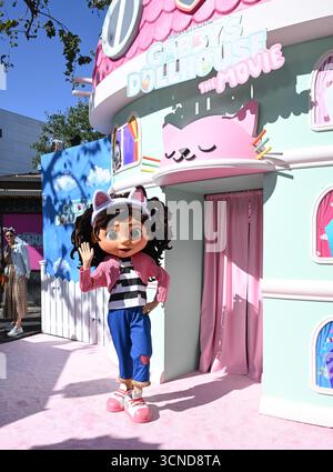 Los Angeles, Stati Uniti. 20 settembre 2025. Gabby arriva a "Gabby's Dollhouse: The Movie" Los Angeles Premiere all'AMC The Grove il 20 settembre 2025 a Los Angeles, CA. © LISA OConnor/AFF-USA.com Credit: AFF/Alamy Live News Foto Stock