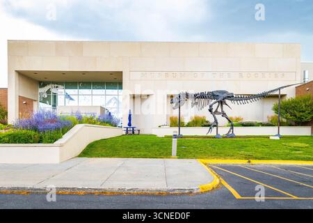 Bozeman, MT, USA - 1 agosto 2025: L'esterno del Museum of the Rockies a Bozeman, Montana, un punto di riferimento per la scienza e la cultura Foto Stock