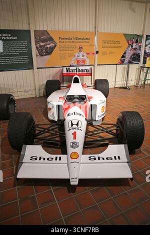 McLaren MP4/6 (Ayrton Senna, 1991, show car), Jackson Shed, Brooklands Museum, Weybridge, Surrey, Inghilterra, Gran Bretagna, Regno Unito, Regno Unito, Europa Foto Stock