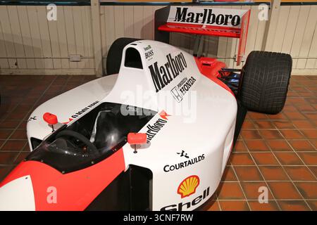 McLaren MP4/6 (Ayrton Senna, 1991, show car), Jackson Shed, Brooklands Museum, Weybridge, Surrey, Inghilterra, Gran Bretagna, Regno Unito, Regno Unito, Europa Foto Stock