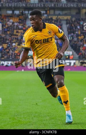 Wolverhampton, Regno Unito. 20 settembre 2025. Marshall Munetsi dei Wolverhampton Wanderers durante la partita di Wolverhampton Wanderers FC contro Leeds United FC English Premier League al Molineux Stadium, Wolverhampton, Inghilterra, Regno Unito il 20 settembre 2025 Credit: Lee Keuneke/Every Second Media Credit: Every Second Media/Alamy Live News Foto Stock