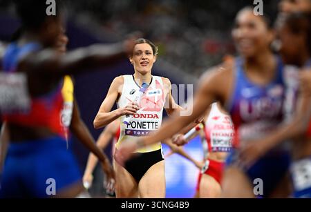 Tokyo, Giappone. 21 settembre 2025. La belga Helena Ponette in azione durante la finale della staffetta 4x400 m femminile, ai Campionati del mondo di atletica leggera di Tokyo, Giappone, domenica 21 settembre 2025. I Mondi all'aperto si svolgeranno dal 13 al 21 settembre. BELGA PHOTO JASPER JACOBS credito: Belga News Agency/Alamy Live News Foto Stock