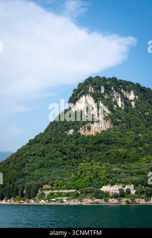 Ripida collina "la Rocca", Garda, Lago di Garda, Verona, Italia Foto Stock
