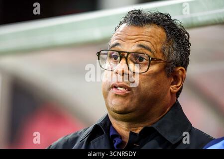 Eindhoven, Paesi Bassi. 22 settembre 2025. EINDHOVEN, 22-09-2025, PSV Campus De Herdgang, stagione 2025/2026, calcio olandese Keuken Kampioen Divisie, partita tra Jong PSV e Den Bosch, foto mostra FC Den Bosch allenatore Ulrich Landvreugd crediti: Pro Shots/Alamy Live News Foto Stock