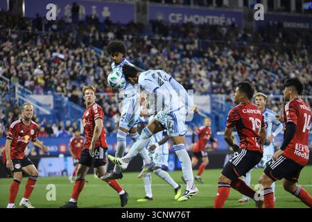 Montreal, Canada. 20 settembre 2025. Efraín Morales n. 24 del CF Montreal Impact fa il tifo durante la partita di calcio della Major League tra il CF Montréal Impact e i New York Red Bulls allo stadio saputo. Il 20 settembre 2025 a Montreal, Canada. (Foto di Horacio Zamora Rios/ Eyepix Group/Sipa USA) credito: SIPA USA/Alamy Live News Foto Stock