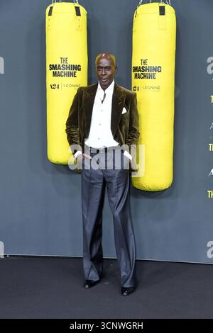 Bruce Darnell bei der Deutschlandpremiere von THE SMASHING MACHINE a Berlino AM 22.09.2025 *** Bruce Darnell alla prima tedesca della MACCHINA PER LA FRANTUMAZIONE a Berlino il 22 09 2025 Foto Stock