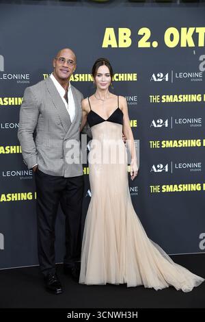 Dwayne Johnson und Emily Blunt bei der Deutschlandpremiere von THE SMASHING MACHINE a Berlino AM 22.09.2025 *** Dwayne Johnson ed Emily Blunt alla prima tedesca della SMASHING MACHINE a Berlino il 22 09 2025 Foto Stock