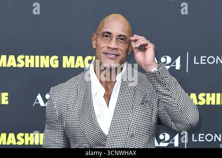 Dwayne Johnson bei der Deutschlandpremiere von THE SMASHING MACHINE a Berlino AM 22.09.2025 *** Dwayne Johnson alla prima tedesca della MACCHINA PER LA FRANTUMAZIONE a Berlino il 22 09 2025 Foto Stock