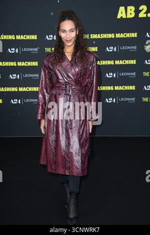 Marie Mouroum bei der Premiere des Kinofilms "la macchina da pugnalare" in Zoo Palast. Berlino, 22.09.2025 Foto Stock