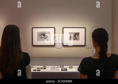 Milano, Italia. 23 settembre 2025. Inaugurazione mostra Man Ray maestro di luce presso il Palazzo reale di Milano, Italia - 23 settembre 2025 (foto Gabriele Puglisi/LaPresse) inaugurazione della mostra Man Ray, Maestro di luce al Palazzo reale di Milano, Italia - 23 settembre 2025 (foto di Gabriele Puglisi/LaPresse) credito: LaPresse/Alamy Live News Foto Stock