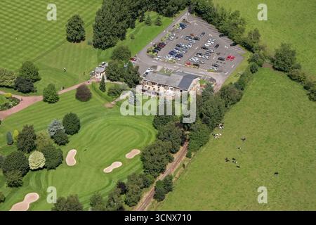 Vista aerea della 18ma buca e del circolo (19ma buca) all'Ingestre Park Golf Club, Staffordshire Foto Stock