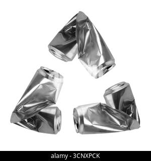 Cartello di riciclo in lattine schiacciate su sfondo bianco Foto Stock