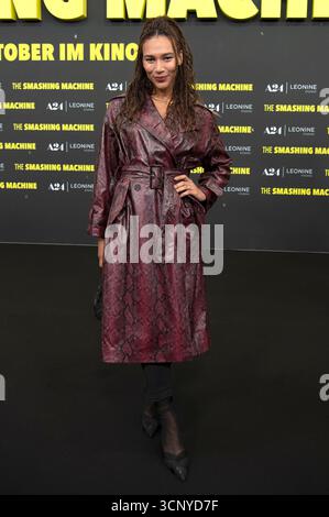 Marie Mouroum bei der Premiere des Kinofims 'The Smashing Machine' in Zoo Palast. Berlino, 22.09.2025 Foto Stock