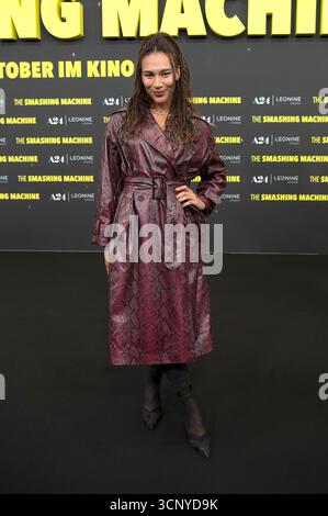 Marie Mouroum bei der Premiere des Kinofims 'The Smashing Machine' in Zoo Palast. Berlino, 22.09.2025 Foto Stock