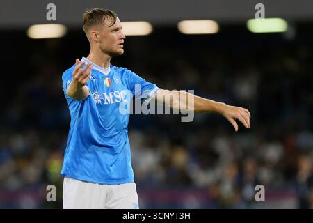 Napoli, Italia. 22 settembre 2025. Sam Beukema della SSC Napoli gesti durante la partita di serie A tra SSC Napoli e Pisa SC allo Stadio Maradona il 22 settembre 2025 a Napoli. Crediti: Marco Canoniero/Alamy Live News Foto Stock
