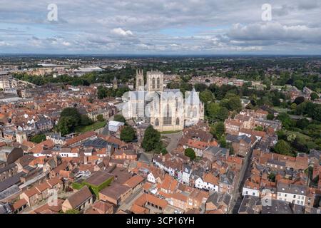 Veduta aerea di York Minster, Deangate, York, North Yorkshire, Inghilterra. Foto Stock
