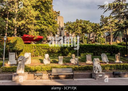 ANKARA, TURCHIA - 20 SETTEMBRE 2022: Giardino del Museo delle civiltà anatoliche ad Ankara, Turchia Foto Stock