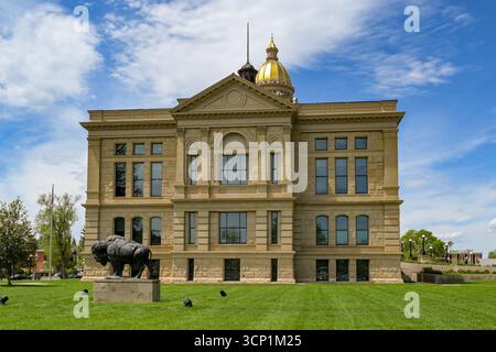 Cheyenne, Wyoming, Stati Uniti - 2 giugno 2025: Vista esterna dell'edificio governativo del Wyoming nella città di Cheyenne. Foto Stock