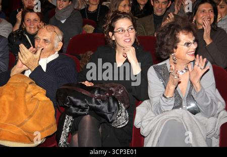 Bari, BIFEST 2011 (Bari International Film&TV Festival). Nella foto Pasquale Squitieri, Claudia Squitieri, Claudia Cardinale Foto Stock
