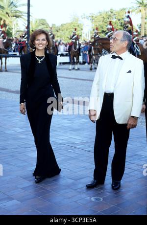 Milano, Archivio dei personaggi degli anni '90 nella foto: Claudia Cardinale, Pasquale Squitieri ©fotostore Foto Stock