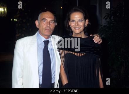 Milano, Archivio dei personaggi degli anni '90 nella foto: Claudia Cardinale, Pasquale Squitieri ©fotostore Foto Stock