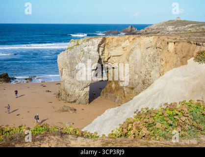 L'Arco di Port-Blanc, Côte Sauvage, a Saint-Pierre-Quiberon, Quiberon 56510, Bretagna, Francia. Foto Stock