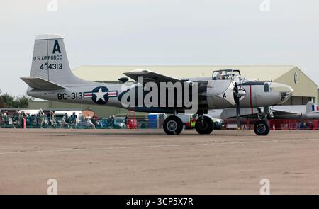 Un Douglas A-26C Invader, in mostra statica al Battle of Britain Air Show di Duxford Foto Stock
