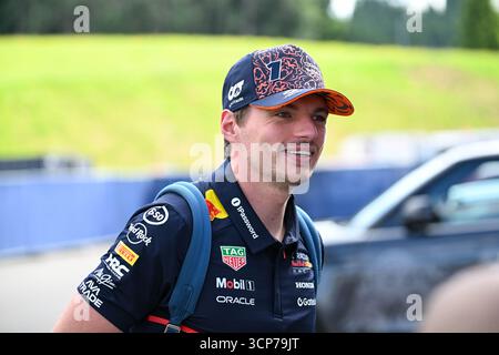 Bahrain GP, Sakhir, F1 2025 il 01-06-2025 - Formula 1 Max Verstappen pilota per Red Bull - il credito va letto: Marco Talluto Foto Stock