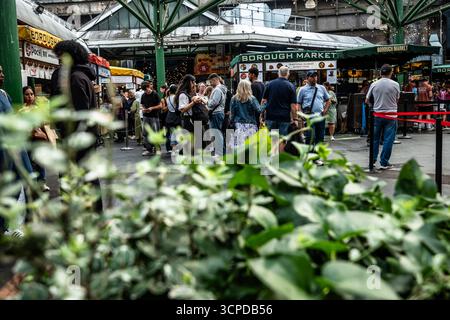 Borough Market - sapori, cultura e vita di strada Foto Stock