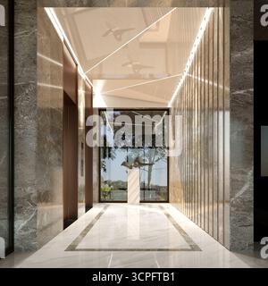 Suggestiva e moderna sala d'ingresso residenziale con illuminazione d'accento, pavimento in marmo e porta di vetro a tutta altezza Foto Stock
