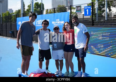 Tokyo, Giappone. 26 settembre 2025. L'indiano Rohan Bopanna e il giapponese Takeru Yuzuki durante la sessione di prove in vista del loro prossimo match di doppio maschile del secondo turno dell'ATP500 Kinoshita Group Japan Open Tennis Championships 2025. Crediti: Ranjith Kumar/AFLO/Alamy Live News Foto Stock