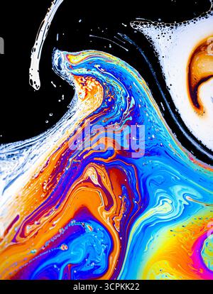 Onda a colori su sfondo nero Foto Stock