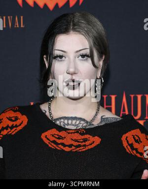 Los Angeles, Stati Uniti. 26 settembre 2025. Ravengriim arriva a Los Angeles Haunted Hayride a Griffith Park il 26 settembre 2025 a Los Angeles, CA. © LISA OConnor/AFF-USA.com credito: AFF/Alamy Live News Foto Stock