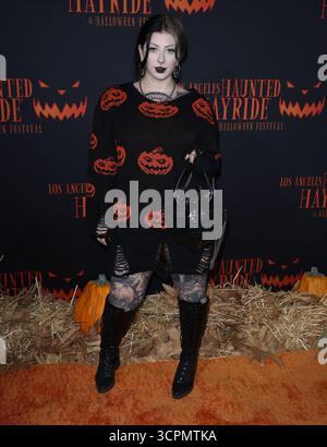 Los Angeles, Stati Uniti. 26 settembre 2025. Ravengriim arriva al LA Haunted Hayride che si tiene al Griffith Park di Los Angeles, CALIFORNIA, venerdì 26 settembre 2025. (Foto di Juan Pablo Rico/Sipa USA) credito: SIPA USA/Alamy Live News Foto Stock