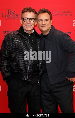 Frank Mutters e Guido Maria Kretschmer beim About You Fashion Ball 2025 auf dem Spielbudenplatz und Schmidts Tivoli. Amburgo, 26.09.2025 *** Frank Mutters e Guido Maria Kretschmer al About You Fashion Ball 2025 a Spielbudenplatz e Schmidts Tivoli Amburgo, 26 09 2025 foto:XC.xTamckex/xFuturexImagex aboutyou 5935 Foto Stock