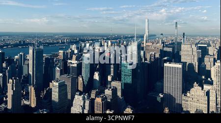 Vista su Mannathan dall'Empire State Building Foto Stock