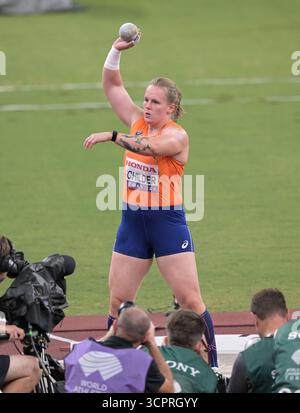 Jessica Schilder dei Paesi Bassi gareggia nel tiro femminile messo ai Campionati mondiali di atletica leggera di Tokyo 2025 allo Stadio Nazionale il 12 Foto Stock