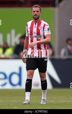 Londra, Inghilterra, Regno Unito. 27 settembre 2025. Brentford FC centrocampista Jordan Henderson (6) durante la partita Brentford FC contro Manchester United FC Premier League al Gtech Community Stadium, Londra, Inghilterra, Regno Unito il 27 settembre 2025 Credit: Sally Rawlins/Every Second Media Credit: Every Second Media/Alamy Live News Foto Stock