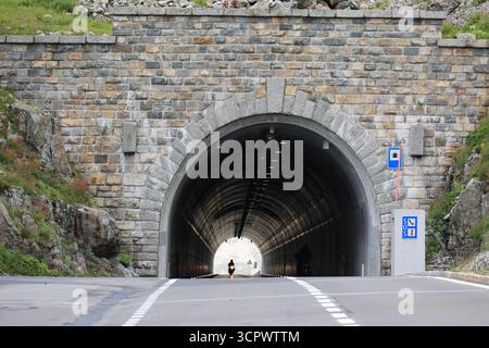 Tunnel al passo Susten nelle Alpi svizzere Foto Stock