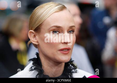 Diane Kruger bei der Premiere des Kinofilms 'Amrum' auf dem 33. Filmfest Hamburg 2025 m Cinemaxx Dammtor. Amburgo, 27.09.2025 Foto Stock